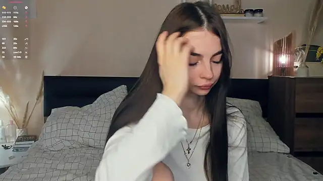 MaryJacksoon online show from February 7, 7:45 am