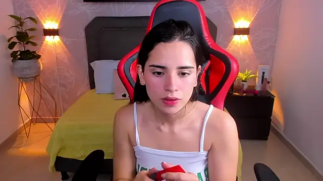 Snapshot of angelica_dymond chatting on February 7, 12:17 pm angelica dymond online show from February 7, 12:17 pm