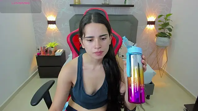 Snapshot of angelica_dymond chatting on February 13, 12:11 pm angelica dymond online show from February 13, 12:11 pm