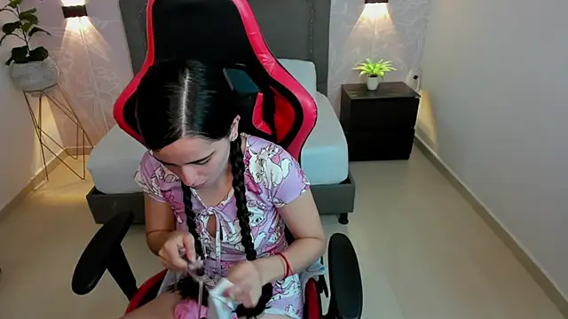 Snapshot of angelica_dymond chatting on March 12, 12:15 pm angelica dymond online show from March 12, 12:15 pm