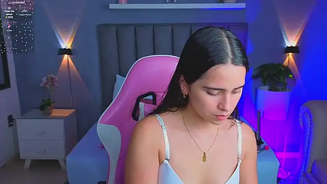 Snapshot of angelica_dymond chatting on November 25, 12:05 pm angelica dymond online show from November 25, 12:05 pm