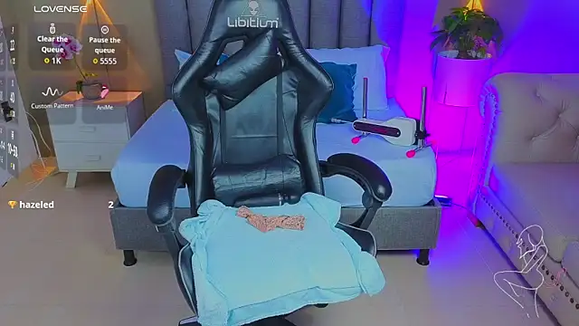 angelica dymond online show from March 6, 6:15 pm