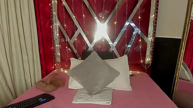 MicaelaHot  online show from March 10, 3:44 am