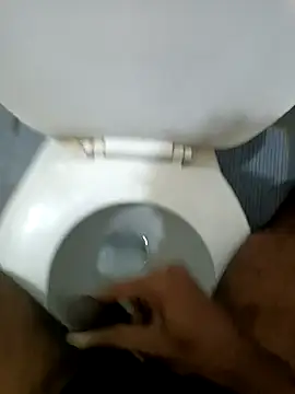 Snapshot of suckthedickk chatting on December 14, 6:20 pm suckthedickk online show from December 14, 6:20 pm