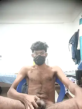 Snapshot of suckthedickk chatting on December 24, 10:11 am suckthedickk online show from December 24, 10:11 am