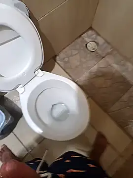 Snapshot of 1995eduardo chatting on February 4, 11:38 pm 1995eduardo online show from February 4, 11:38 pm