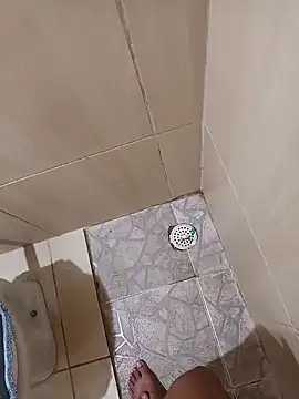 Snapshot of 1995eduardo chatting on February 18, 8:47 pm 1995eduardo online show from February 18, 8:47 pm