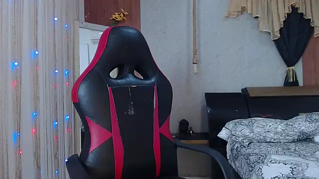 ava jhonsson online show from April 29, 1:10 am