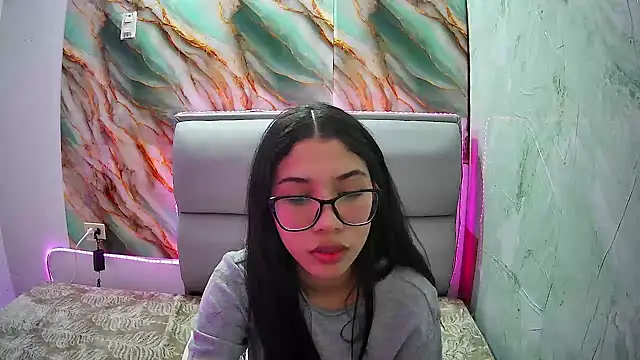 AmberJeong online show from January 29, 9:50 pm