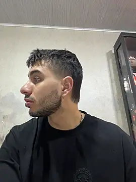 Amadeo Wild online show from March 18, 1:14 pm