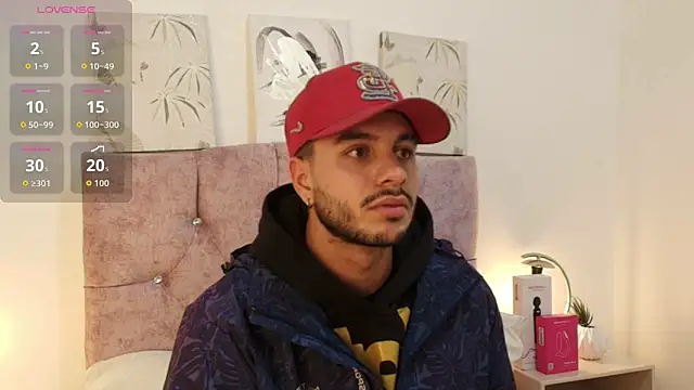 Amadeo Wild online show from April 13, 4:07 am