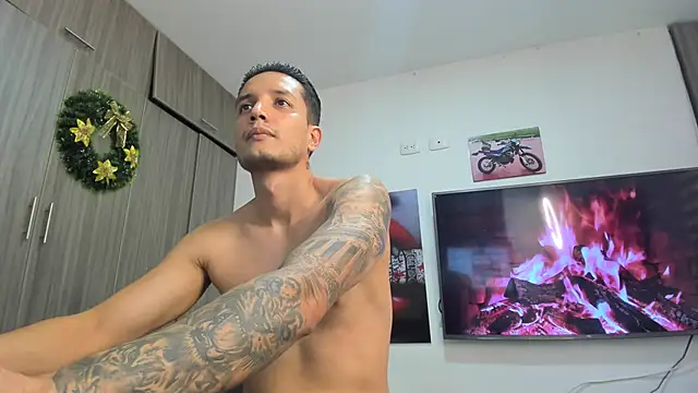 CbumDick online show from February 13, 8:34 pm