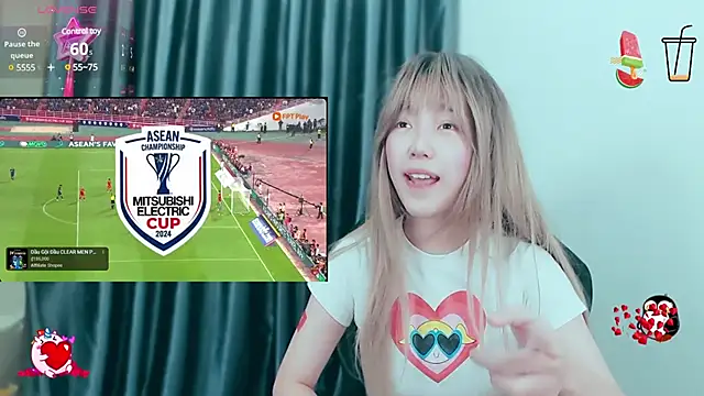 -Poison-Ivy- online show from January 5, 3:13 pm