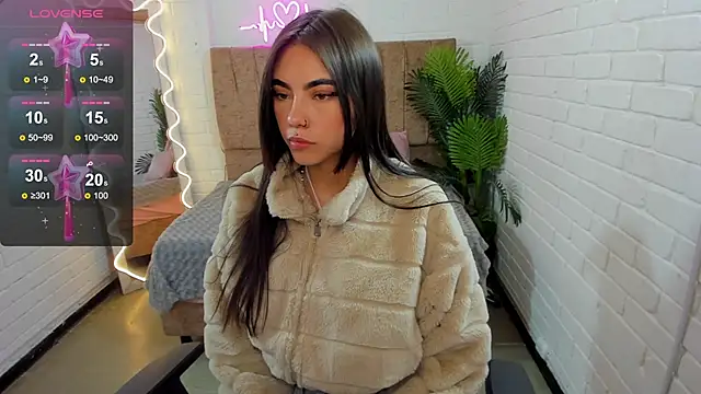 Snapshot of Roxanne_tay chatting on January 30, 7:26 pm Roxanne tay online show from January 30, 7:26 pm