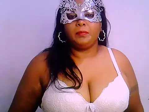 Snapshot of Mysterylady143 chatting on February 7, 7:17 pm Mysterylady143 online show from February 7, 7:17 pm