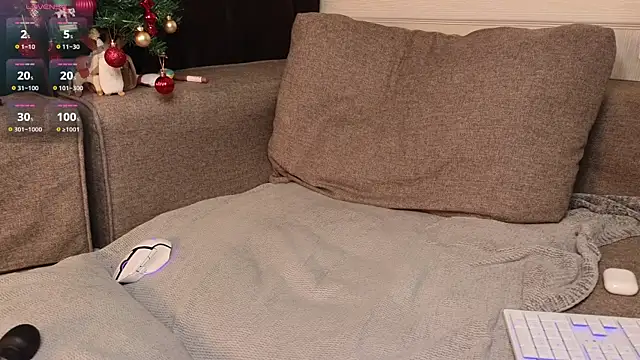 Snapshot of _neli chatting on December 25, 10:27 pm neli online show from December 25, 10:27 pm