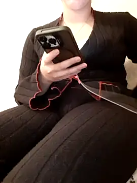 mimaa online show from December 24, 10:06 pm