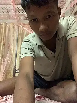 Snapshot of ShroveRising chatting on November 13, 4:17 pm ShroveRising online show from November 13, 4:17 pm