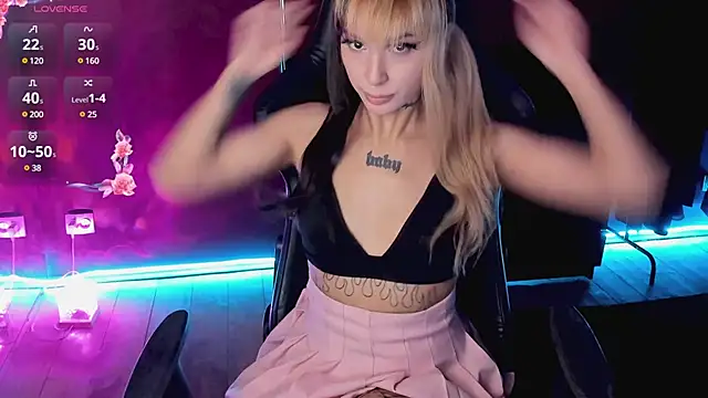 MilaAsh online show from March 11, 6:53 am