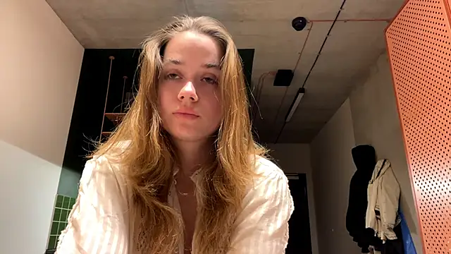 Snapshot of Celeste_Glow chatting on December 4, 11:35 pm Celeste Glow online show from December 4, 11:35 pm