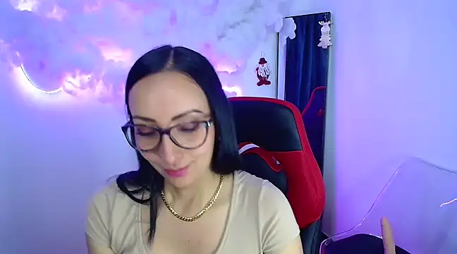 Snapshot of yaralyminjo2 chatting on December 26, 2:27 pm yaralyminjo2 online show from December 26, 2:27 pm