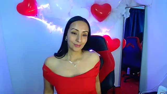 Snapshot of yaralyminjo2 chatting on February 14, 4:20 pm yaralyminjo2 online show from February 14, 4:20 pm