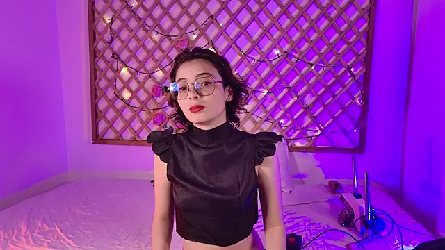 anietorres online show from December 1, 11:32 pm