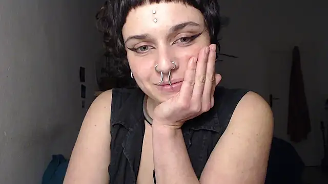 kinkyspirali online show from December 13, 10:23 pm