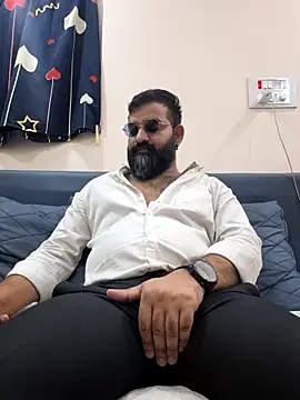 Fun Guuy online show from April 5, 3:36 am