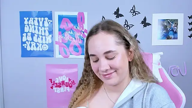 MiaMilas online show from January 28, 7:00 am