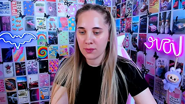 MiaMilas online show from June 15, 1:46 pm