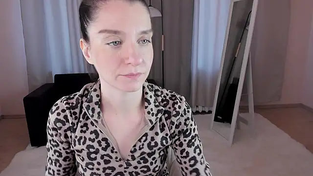 helentasty online show from September 30, 2:49 am