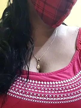 mallu-sumi online show from March 4, 10:05 pm