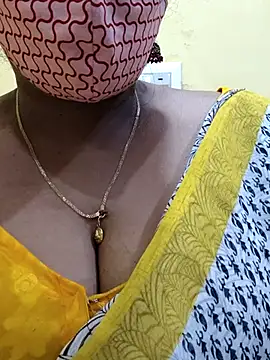 mallu-sumi online show from March 9, 8:31 pm