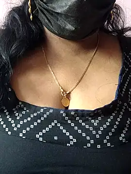 mallu-sumi online show from April 9, 4:34 am