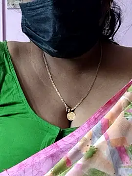 Snapshot of mallu-sumi chatting on April 20, 6:16 am mallu-sumi online show from April 20, 6:16 am