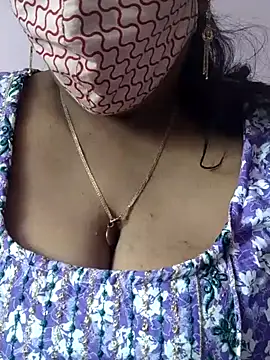 Snapshot of mallu-sumi chatting on July 1, 3:41 am mallu-sumi online show from July 1, 3:41 am