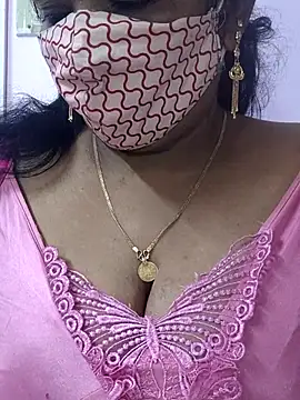 Snapshot of mallu-sumi chatting on July 4, 7:09 pm mallu-sumi online show from July 4, 7:09 pm