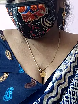 Snapshot of mallu-sumi chatting on July 11, 3:42 am mallu-sumi online show from July 11, 3:42 am