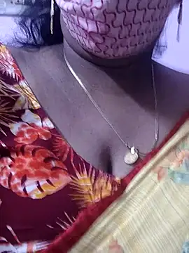 Snapshot of mallu-sumi chatting on July 23, 6:06 pm mallu-sumi online show from July 23, 6:06 pm