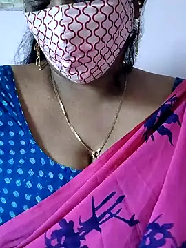 Snapshot of mallu-sumi chatting on August 4, 7:55 am mallu-sumi online show from August 4, 7:55 am