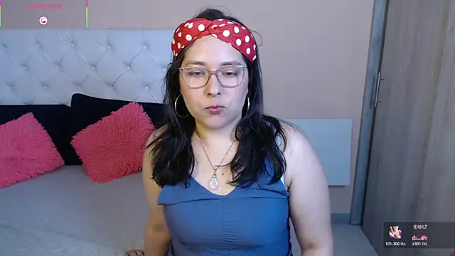 May Carlier online show from December 19, 12:39 am