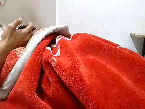 Snapshot of wknows2 chatting on December 5, 6:04 pm wknows2 online show from December 5, 6:04 pm