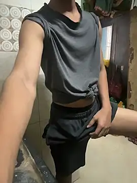 Snapshot of Privateseducer chatting on November 2, 5:43 am Privateseducer online show from November 2, 5:43 am