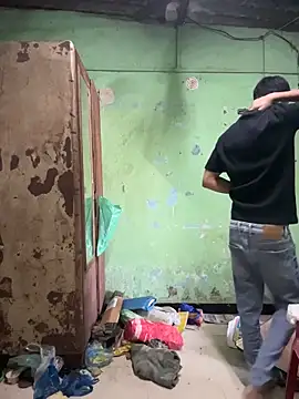 Snapshot of Privateseducer chatting on November 8, 9:09 am Privateseducer online show from November 8, 9:09 am