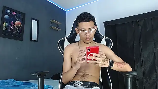 Romancartier 1 online show from December 28, 3:47 am