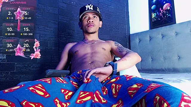 Romancartier 1 online show from April 18, 6:50 am