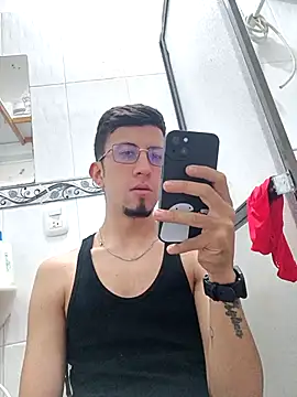 stivevv online show from April 16, 12:55 am