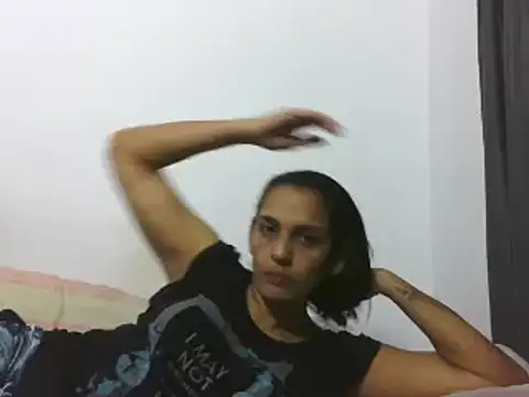 Snapshot of latinbrunettet chatting on December 16, 1:22 pm latinbrunettet online show from December 16, 1:22 pm