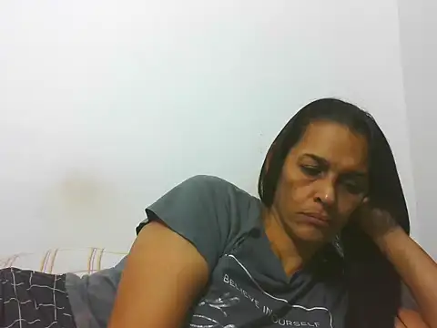 Snapshot of latinbrunettet chatting on November 26, 1:34 pm latinbrunettet online show from November 26, 1:34 pm